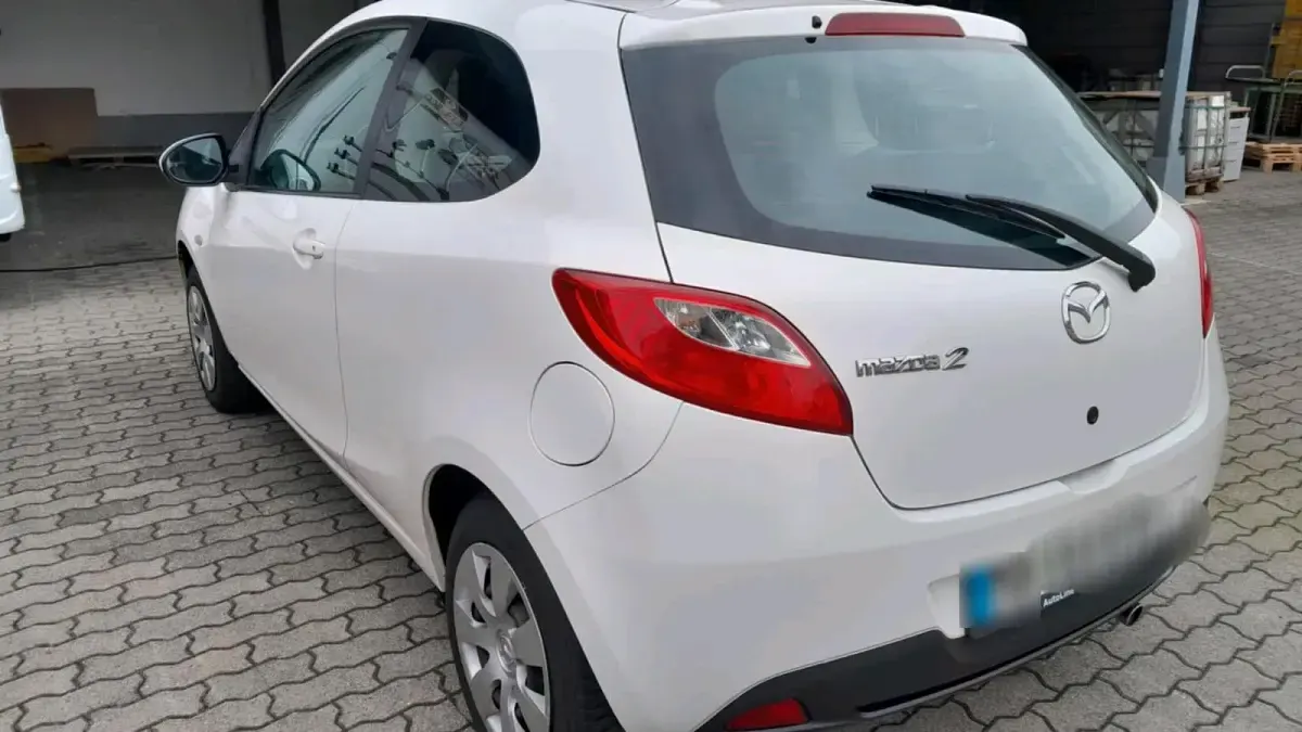 Occasion Mazda 2 75 ch (55 kW) 2011 Blanc Citadine