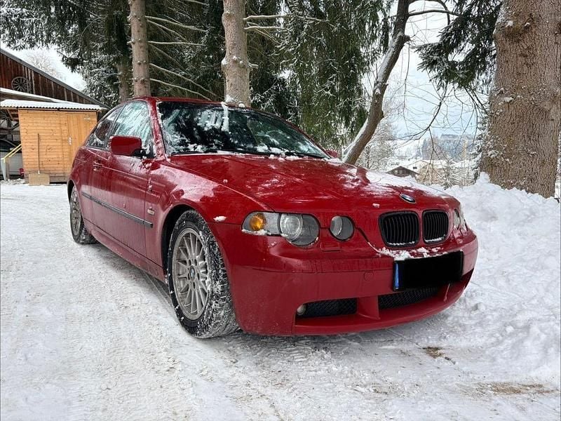Rot Gebraucht 2003 BMW 318 M Sport Limousine | 1.500 € (Guter Preis) - Bild 1/4