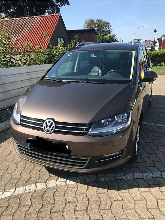Gebraucht VW Sharan Highline 200 PS (147 kW) 2011 Braun Van / Kleinbus
