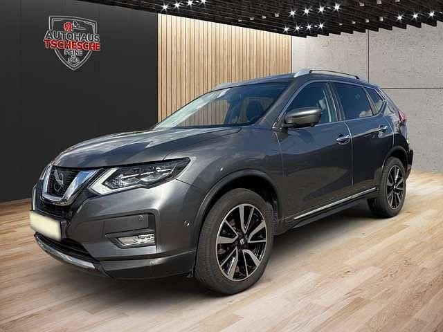 Silbergrau Gebraucht 2018 Nissan X-Trail Tekna SUV | 17.990 € (Fairer Preis) - Bild 1/4