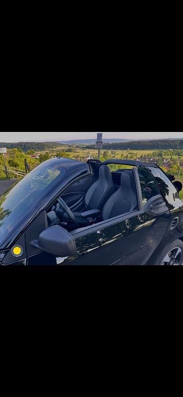 Gebraucht Smart ForTwo Coupé 60 kW (82 PS) 2021 Schwarz Cabrio