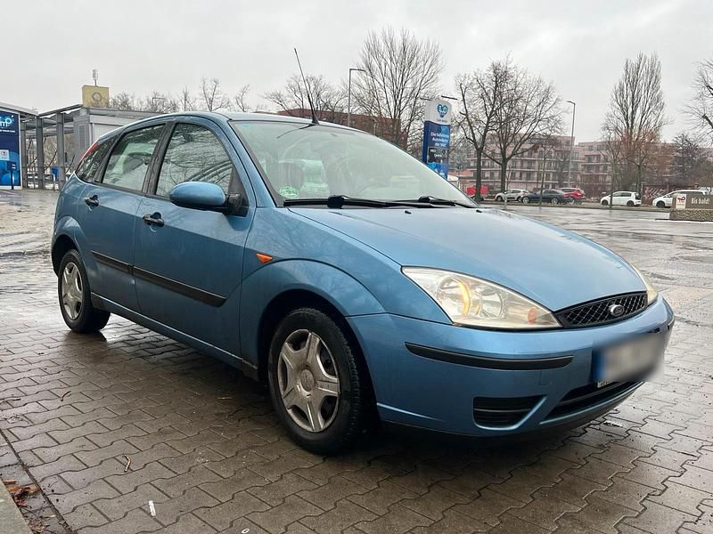 Gebraucht Ford Focus 105 PS (77 kW) 2000 Limousine