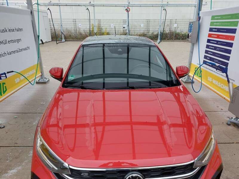 Rot Gebraucht 2022 VW Taigo R-line SUV | 22.900 € - Bild 1/4