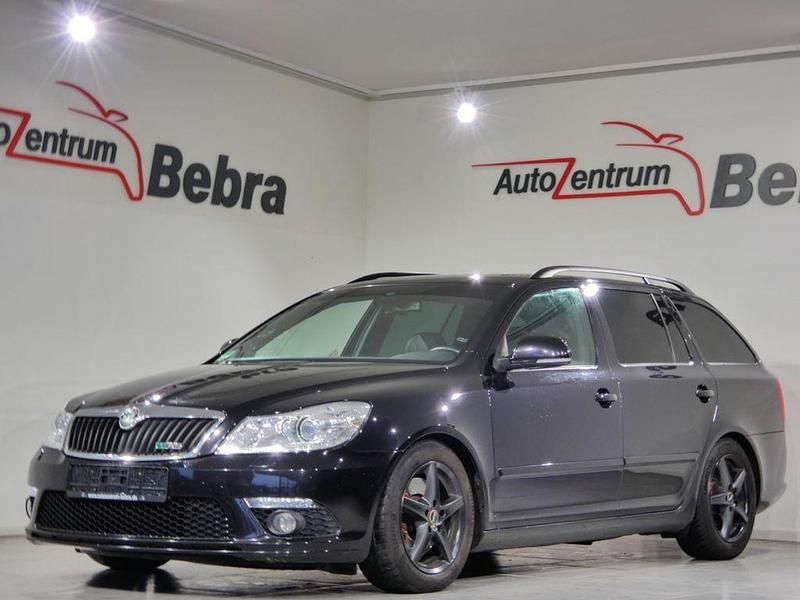 Schwarz Gebraucht 2009 Skoda Octavia RS Kombi | 4.990 € (Superpreis) - Bild 1/4
