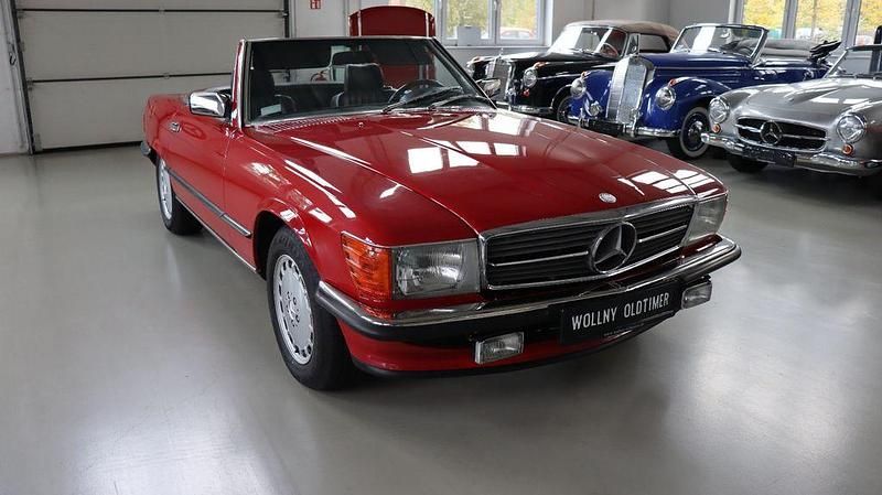 Gebraucht Mercedes 560 231 PS (169 kW) 1986 Rot Cabrio