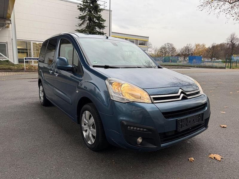 Gebraucht Citroën Berlingo SELECTION 109 PS (80 kW) 2003 Rot Van / Kleinbus