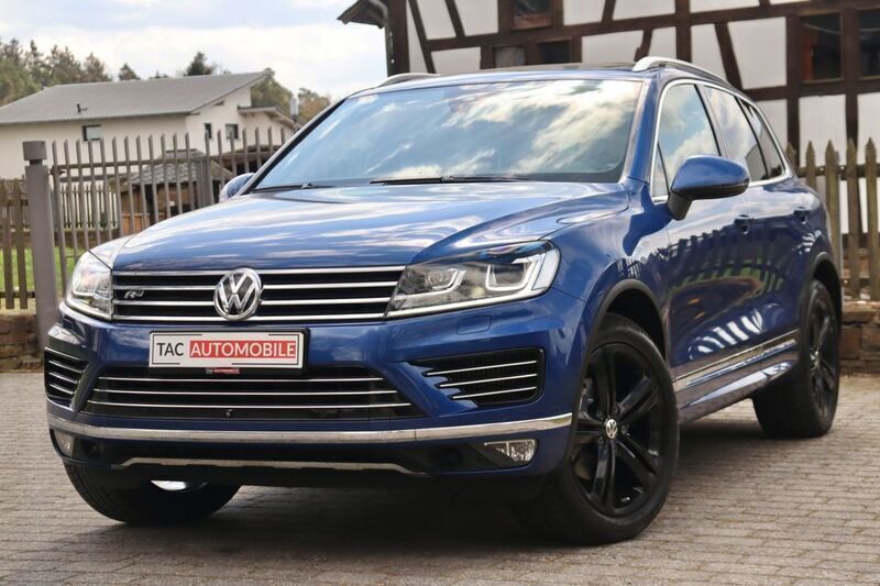 Reef blue metallic Gebraucht 2017 VW Touareg Exclusive SUV | 28.811 € (Fairer Preis) - Bild 1/4