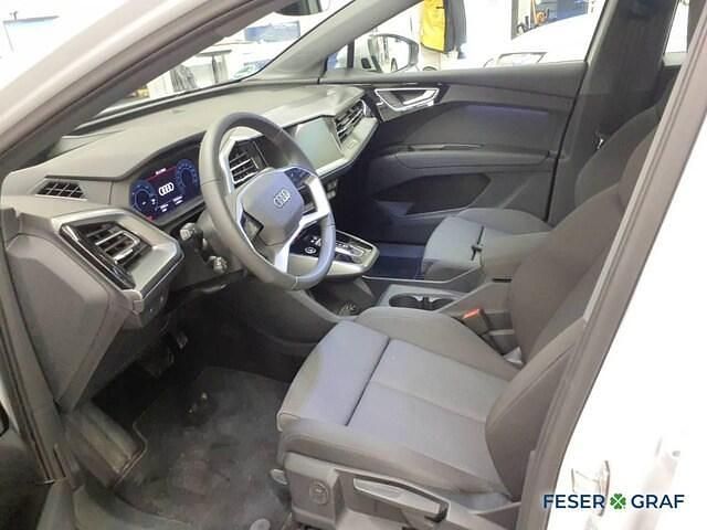 Gebraucht Audi Q4 e-tron Ambiente 210 kW (286 PS) 2025 Gletscherweiß metallic SUV