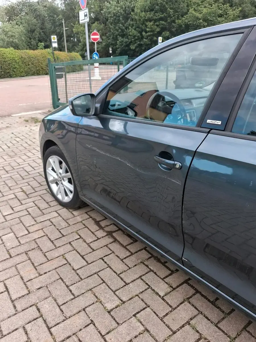 Gebraucht Skoda Rapid 90 PS (66 kW) 2016 Grau Kleinwagen