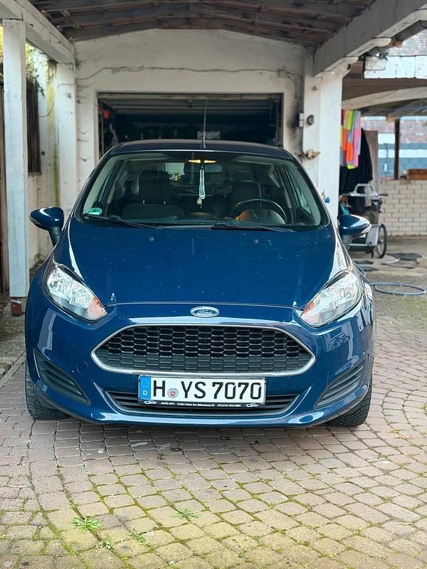 Gebraucht Ford Fiesta 82 PS (60 kW) 2016 Blau Kleinwagen