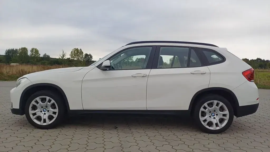 Używany BMW X1 150 KM (110 kW) 2012 Biały SUV