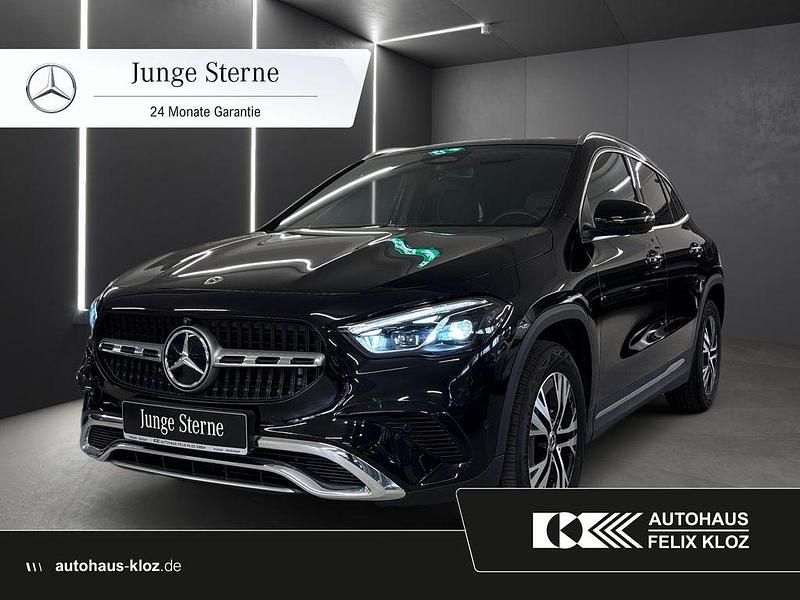 Lack kosmosschwarz Gebraucht 2024 Mercedes GLA180 Progressive SUV | 38.900 € (Fairer Preis) - Bild 1/4