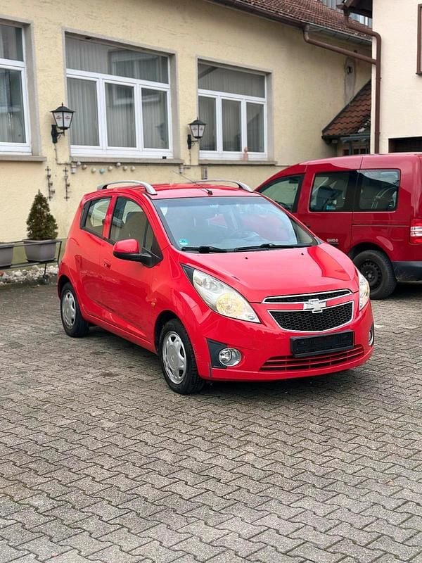 Rot Gebraucht 2011 Chevrolet Spark LS Kleinwagen | 1.800 € (Guter Preis) - Bild 1/4