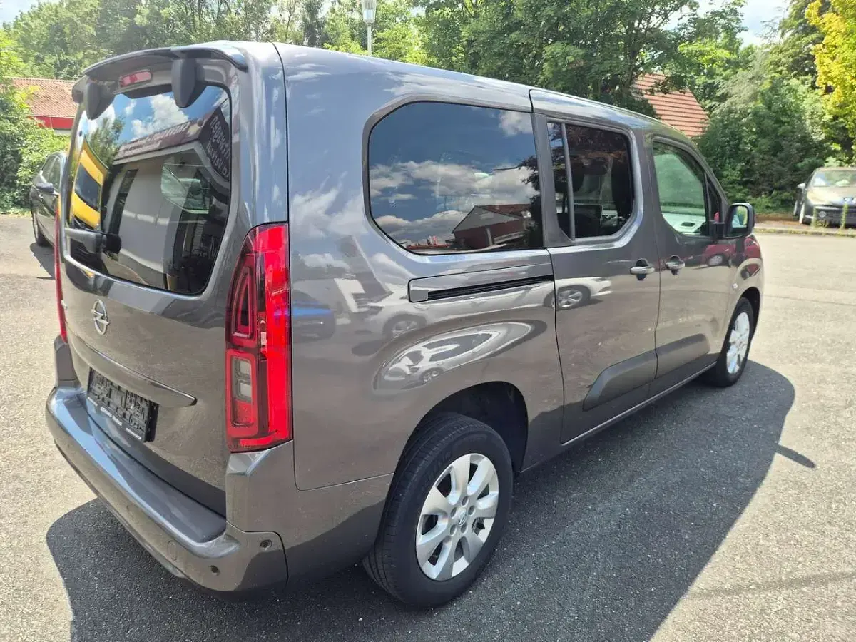 Gebraucht Opel Combo Life Elegance 131 PS (96 kW) 2021 Grau met. Kombi