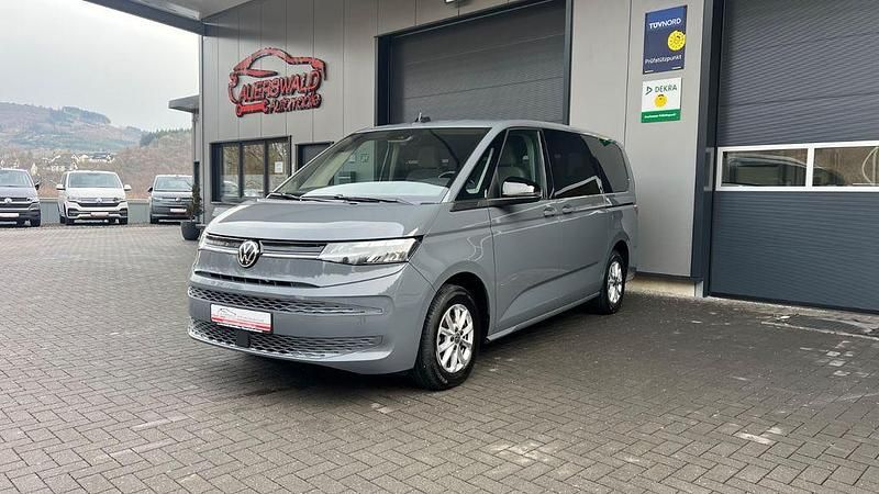 Gebraucht VW Multivan Life 150 PS (110 kW) 2022 Pure grey Van / Kleinbus