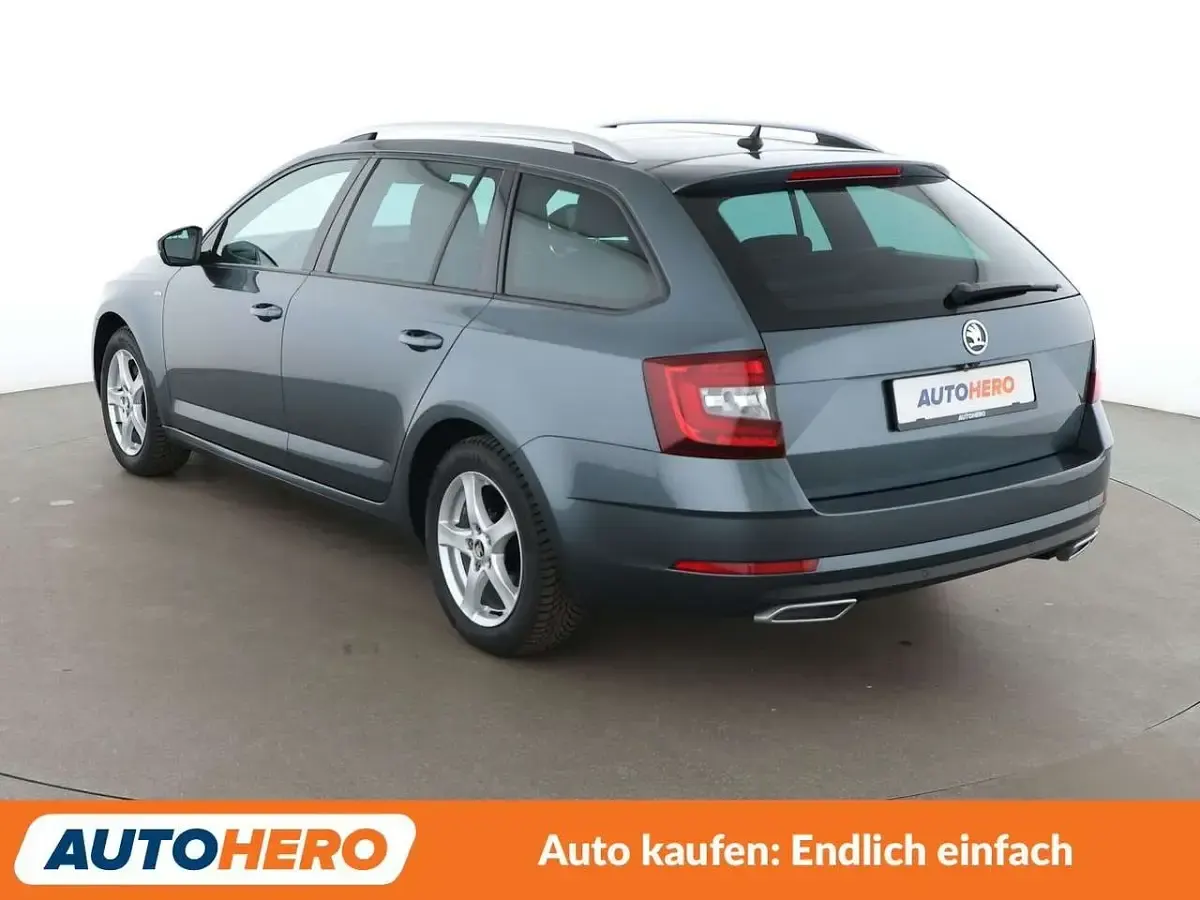 Gebraucht Skoda Octavia Soleil 150 PS (110 kW) 2019 Seda quartz/quartz grey Kombi
