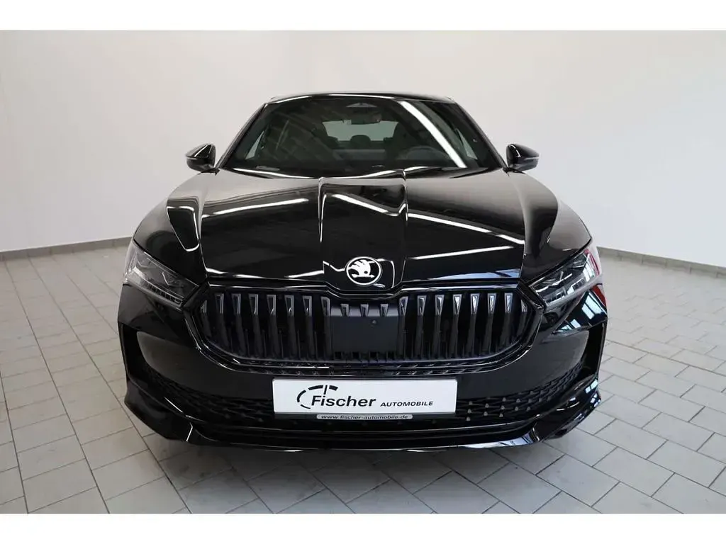Neu Skoda Superb SportLine 204 PS (150 kW) 2026 Onyxschwarzmetallic Limousine