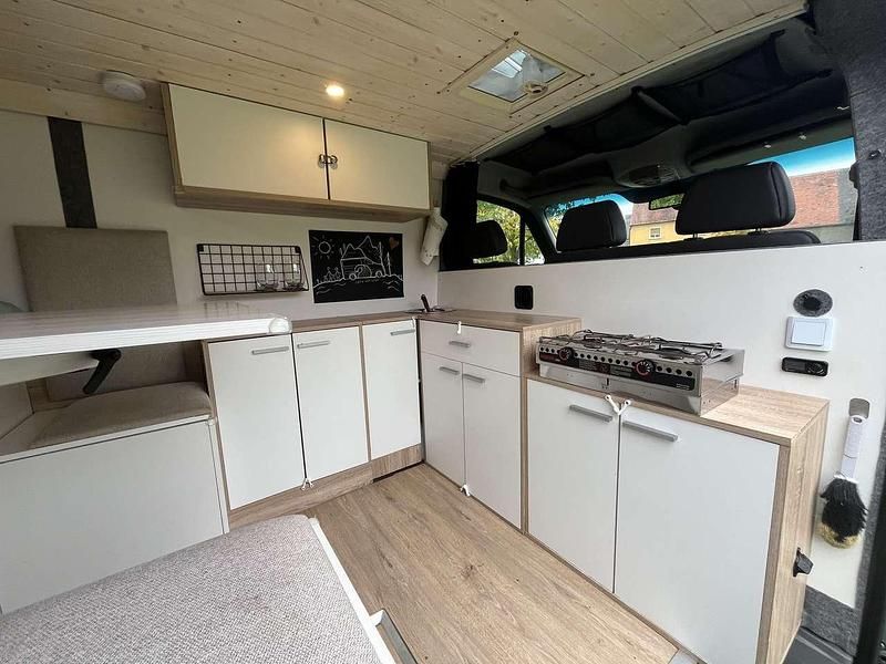 Gebraucht VW Crafter 109 PS (80 kW) 2016 Grau Van