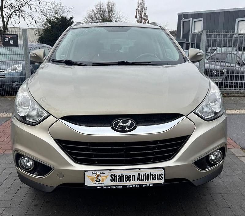 Gebraucht Hyundai ix35 Style 184 PS (135 kW) 2010 Silber SUV