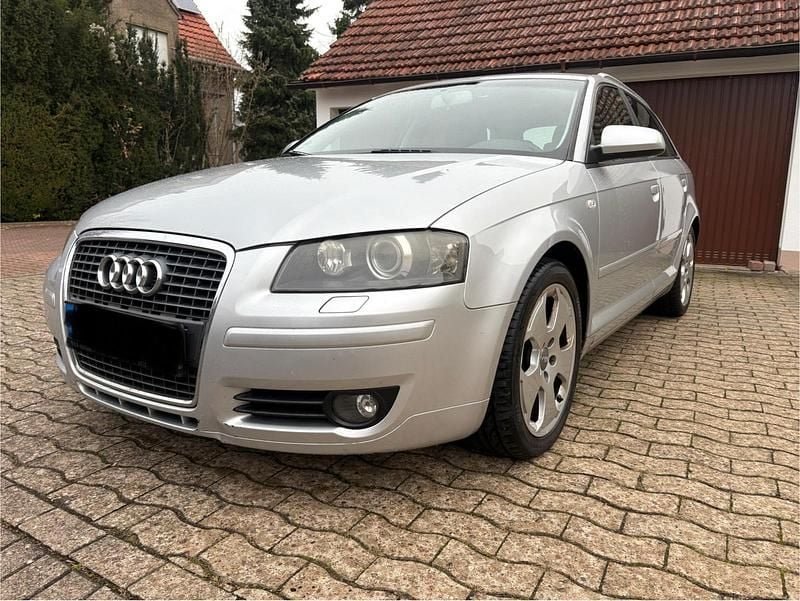 Silber Gebraucht 2006 Audi A3 Kleinwagen | 2.199 € (Superpreis) - Bild 1/4