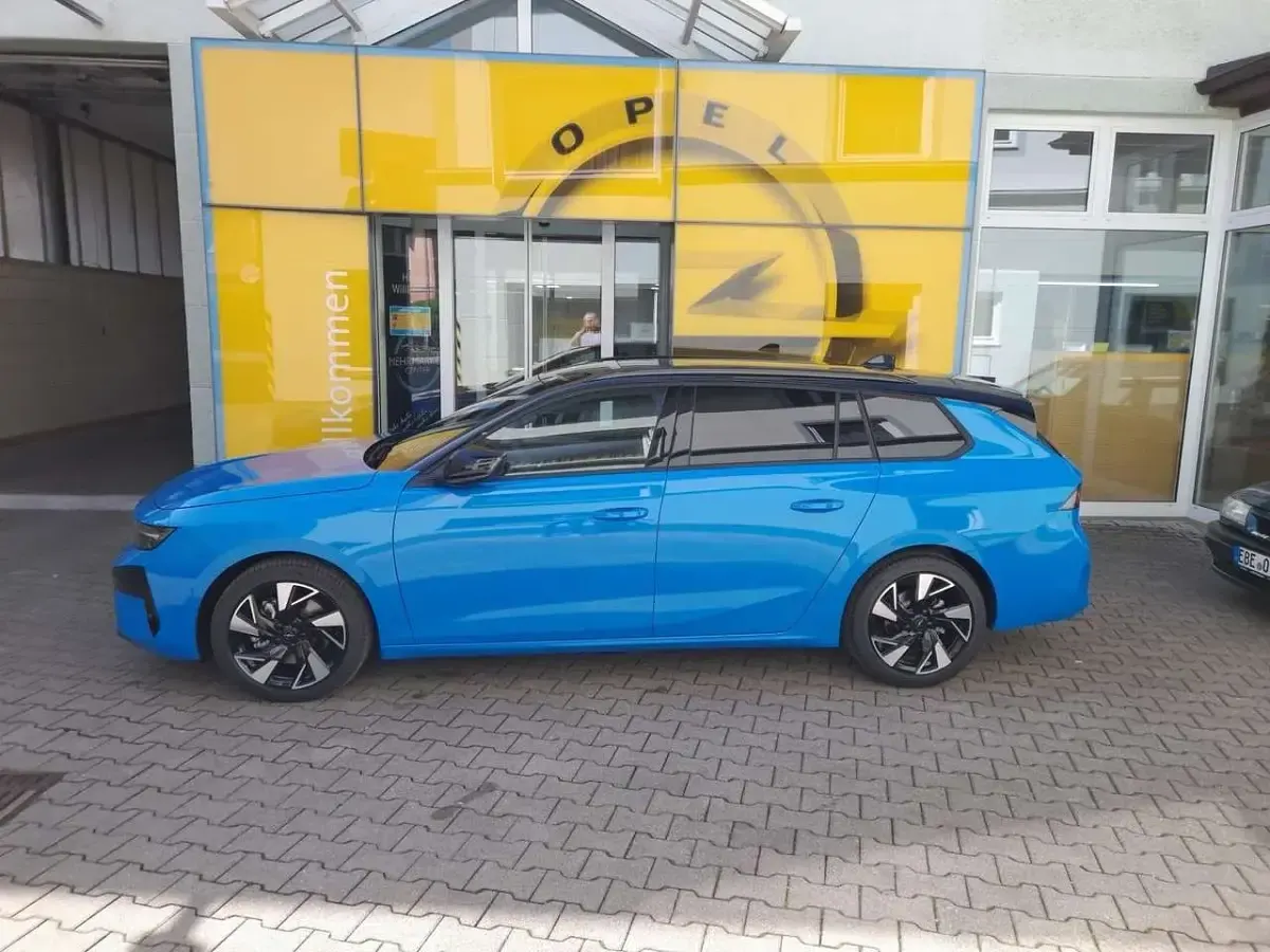 Neu Opel Astra 136 PS (100 kW) 2026 Athletik blau Kombi