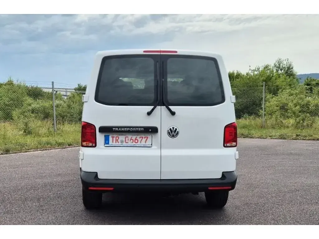 Gebraucht VW T6.1 Trendline 110 PS (80 kW) 2022 Candyweiss Van