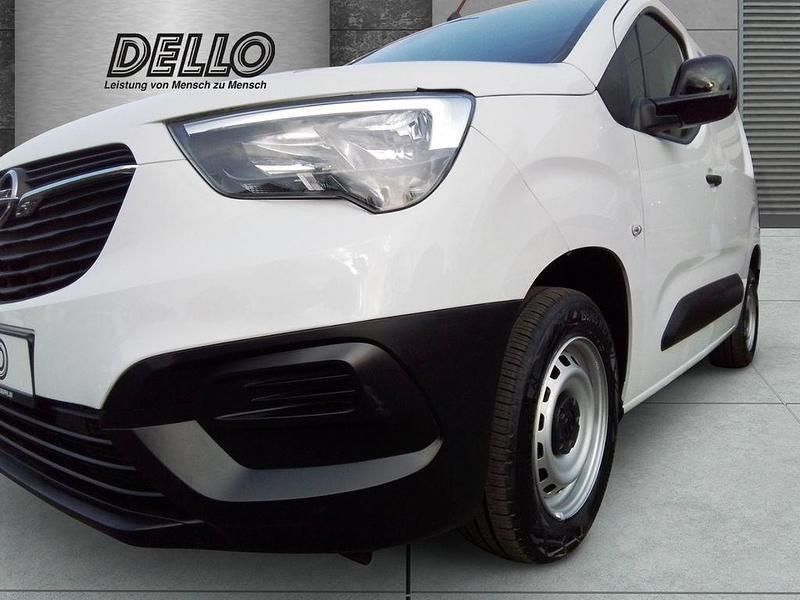 Gebraucht Opel Combo Edition 102 PS (75 kW) 2022 Weiss Van / Kleinbus