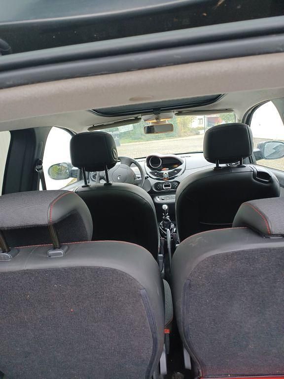 Schwarz Gebraucht 2013 Renault Twingo Dynamique Kleinwagen | 2.800 € (Guter Preis) - Bild 1/4