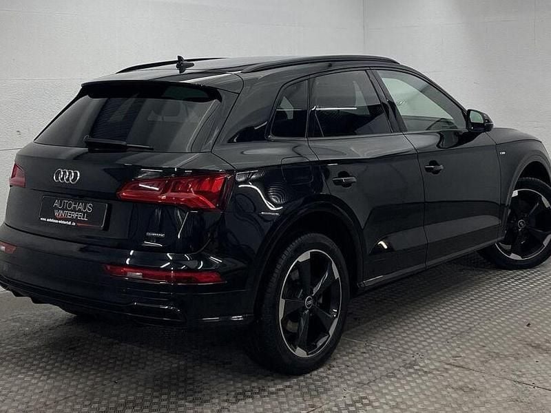 Gebraucht Audi Q5 Ambiente 179 PS (131 kW) 2021 Schwarz SUV