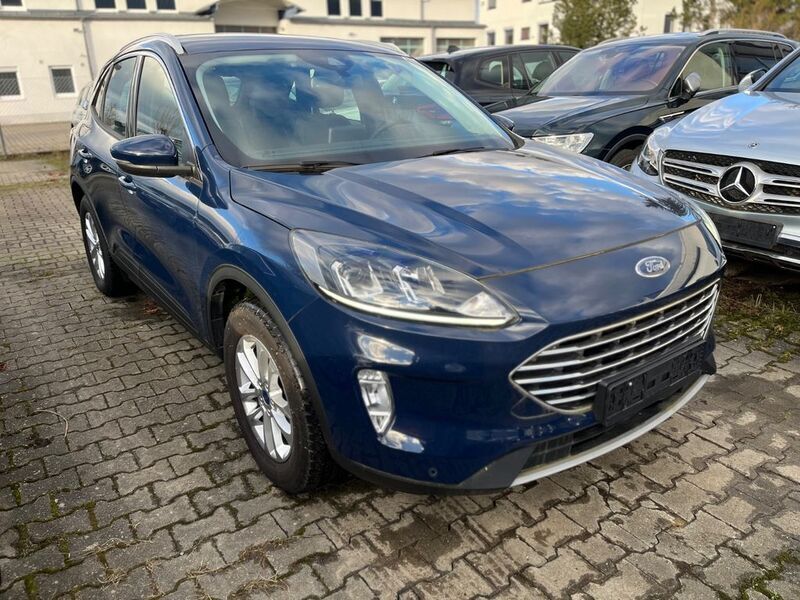Gebraucht Ford Kuga Titanium 150 PS (110 kW) 2022 Blau SUV