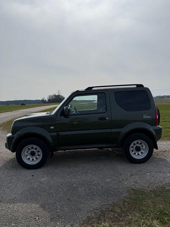 Gebraucht Suzuki Jimny 84 PS (61 kW) 2018 Grün SUV