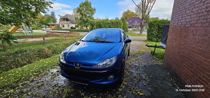 Blau Gebraucht 2002 Peugeot 206 CC Cabrio | 400 € (Superpreis) - Bild 1/4