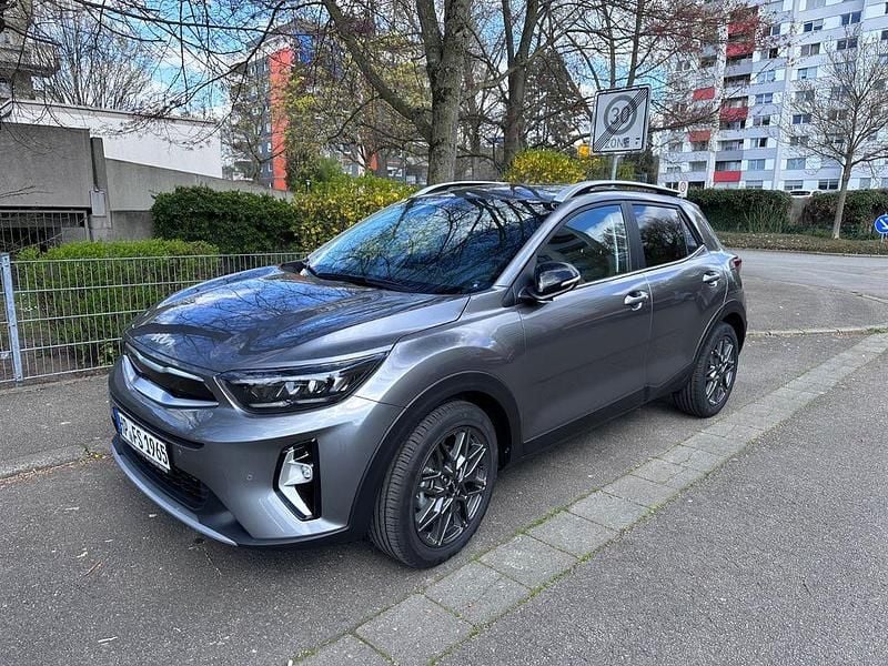 Gebraucht Kia Stonic 101 PS (74 kW) 2025 Grau SUV