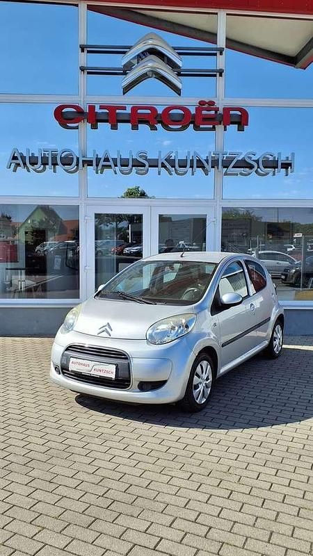 Grau Gebraucht 2011 Citroën C1 Style Kleinwagen | 4.990 € (Etwas zu teuer) - Bild 1/4