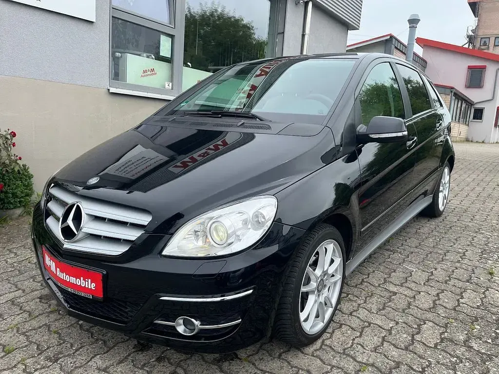 Gebraucht Mercedes B200 193 PS (141 kW) 2009 Schwarz Van / Kleinbus