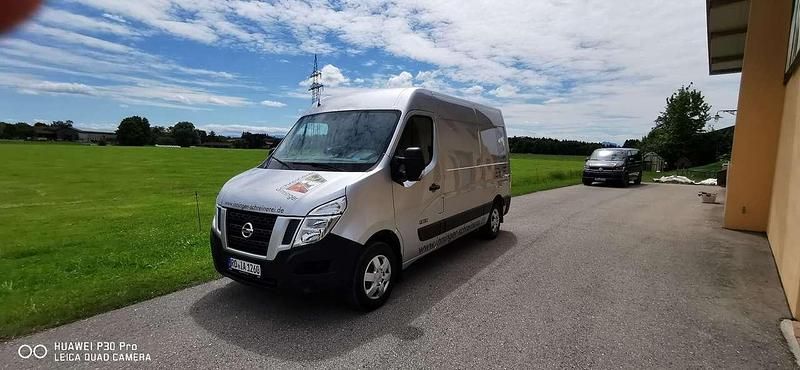 Silber Gebraucht 2012 Nissan NV400 Comfort Van | 8.500 € (Teuer) - Bild 1/4