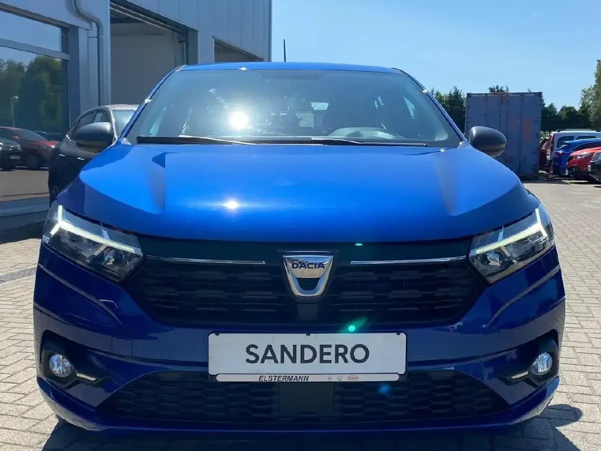 Gebraucht Dacia Sandero Essentiel 67 PS (49 kW) 2021 Blau Kleinwagen