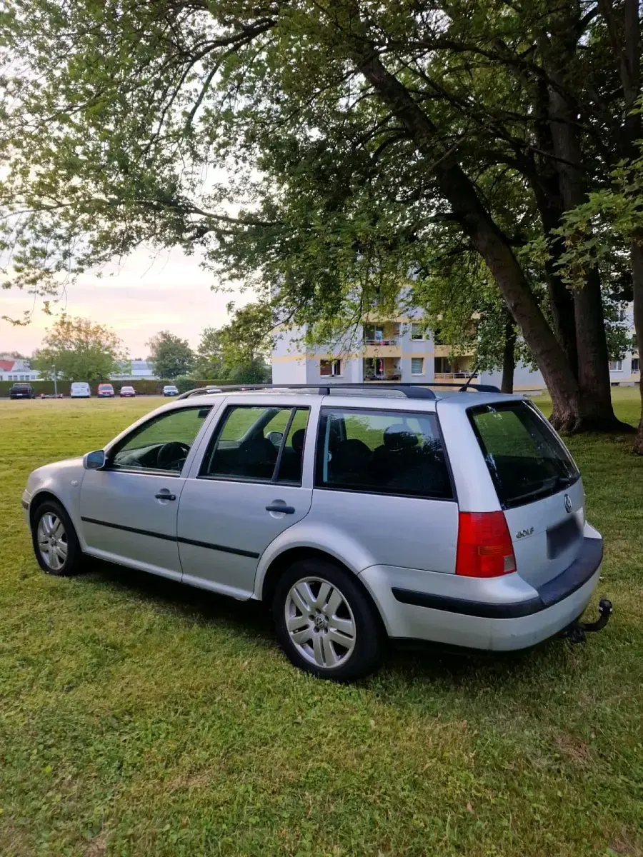 Gebraucht VW Golf IV 101 PS (74 kW) 2001 Silber Kombi