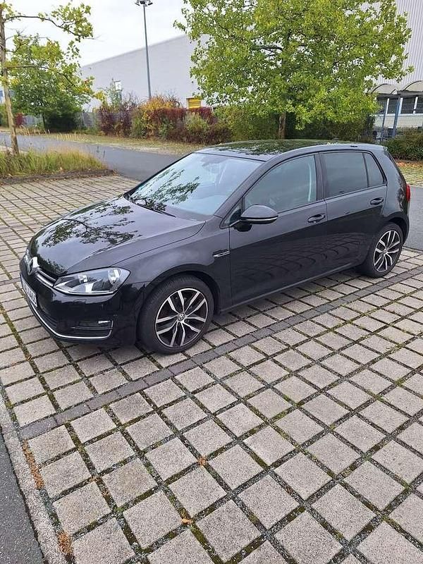 Gebraucht 2015 VW Golf VII LOUNGE Limousine | 8.200 € (Guter Preis) - Bild 1/4
