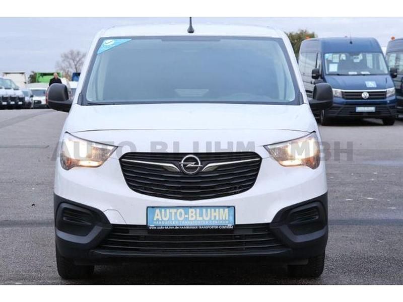 Gebraucht Opel Combo 102 PS (75 kW) 2022 Kaolinweiß Van