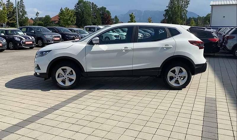 Gebraucht Nissan Qashqai Acenta+ 160 PS (117 kW) 2020 Solid white uni SUV