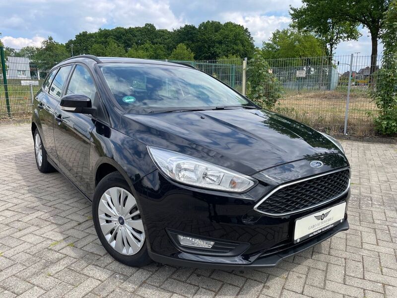Schwarz Gebraucht 2015 Ford Focus Business Edition Limousine | 6.980 € (Fairer Preis) - Bild 1/4