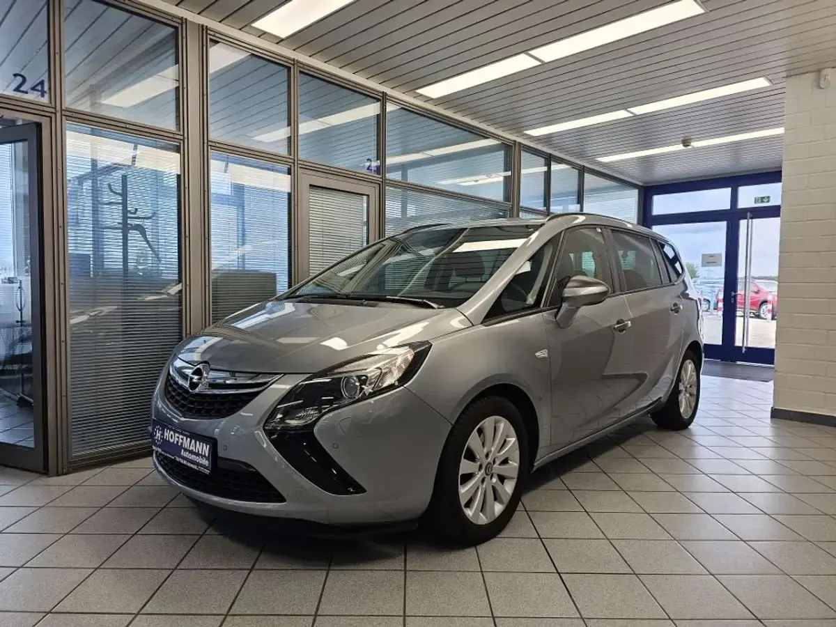 Gebraucht Opel Zafira Tourer 140 PS (102 kW) 2013 Graumet. Van / Kleinbus