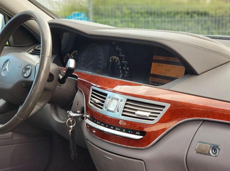 Gebraucht Mercedes S320 235 PS (172 kW) 2008 Silber Limousine