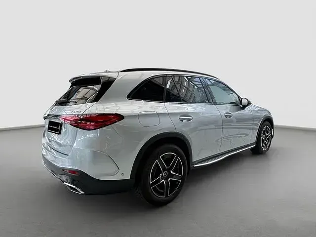 Gebraucht Mercedes GLC300 AMG 269 PS (197 kW) 2025 Hightechsilber (metallic) SUV