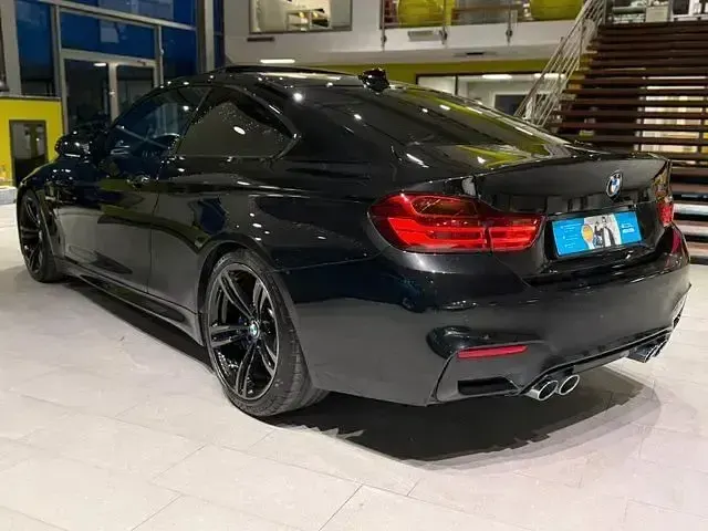 Używany BMW M4 Basis 431 KM (317 kW) 2014 Czarny Coupe