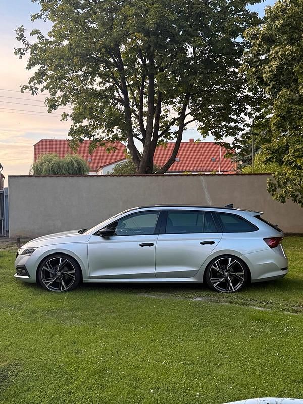 Gebraucht Skoda Octavia 150 PS (110 kW) 2022 Silber Kombi