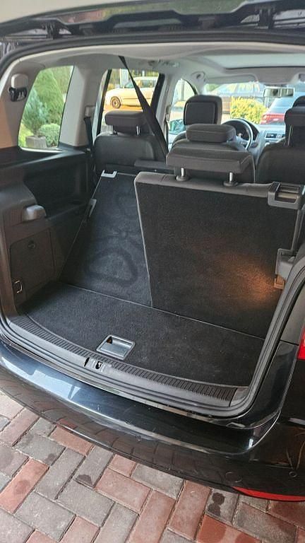 Gebraucht VW Touran Match 105 PS (77 kW) 2013 Schwarz Van / Kleinbus