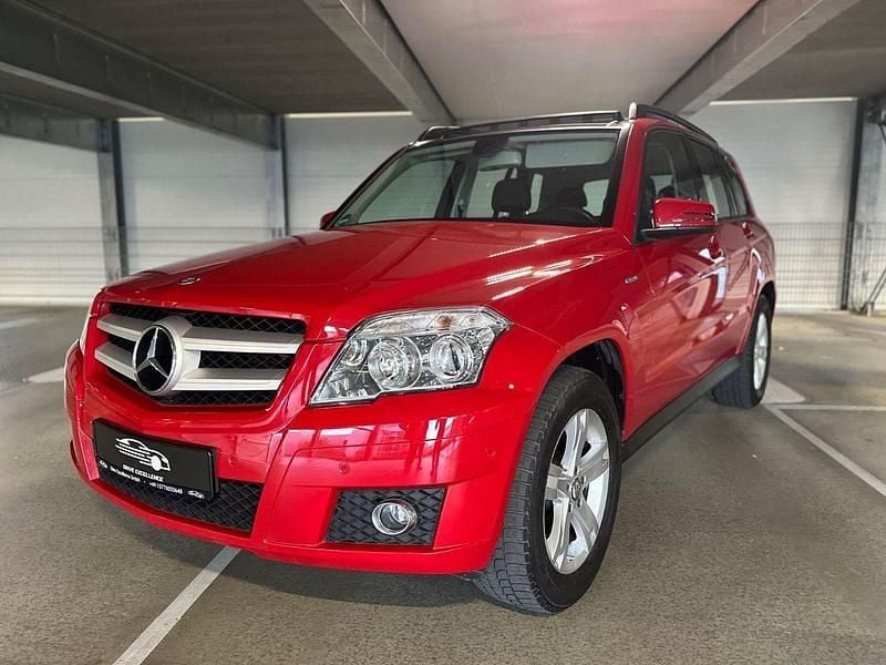 Gebraucht Mercedes GLK220 170 PS (125 kW) 2011 Feueropal  unilack SUV
