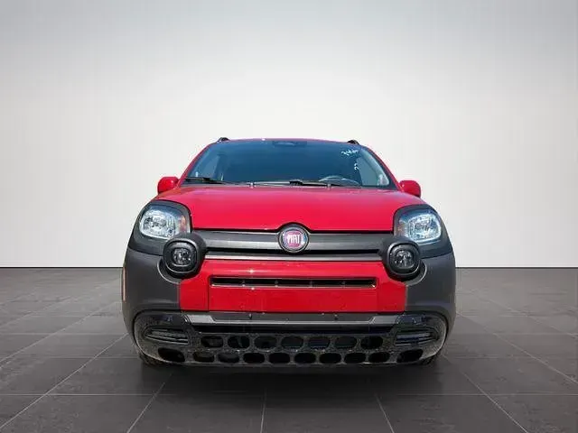 Neu Fiat Panda Cross Cross 69 PS (50 kW) 2026 Rot Kleinwagen